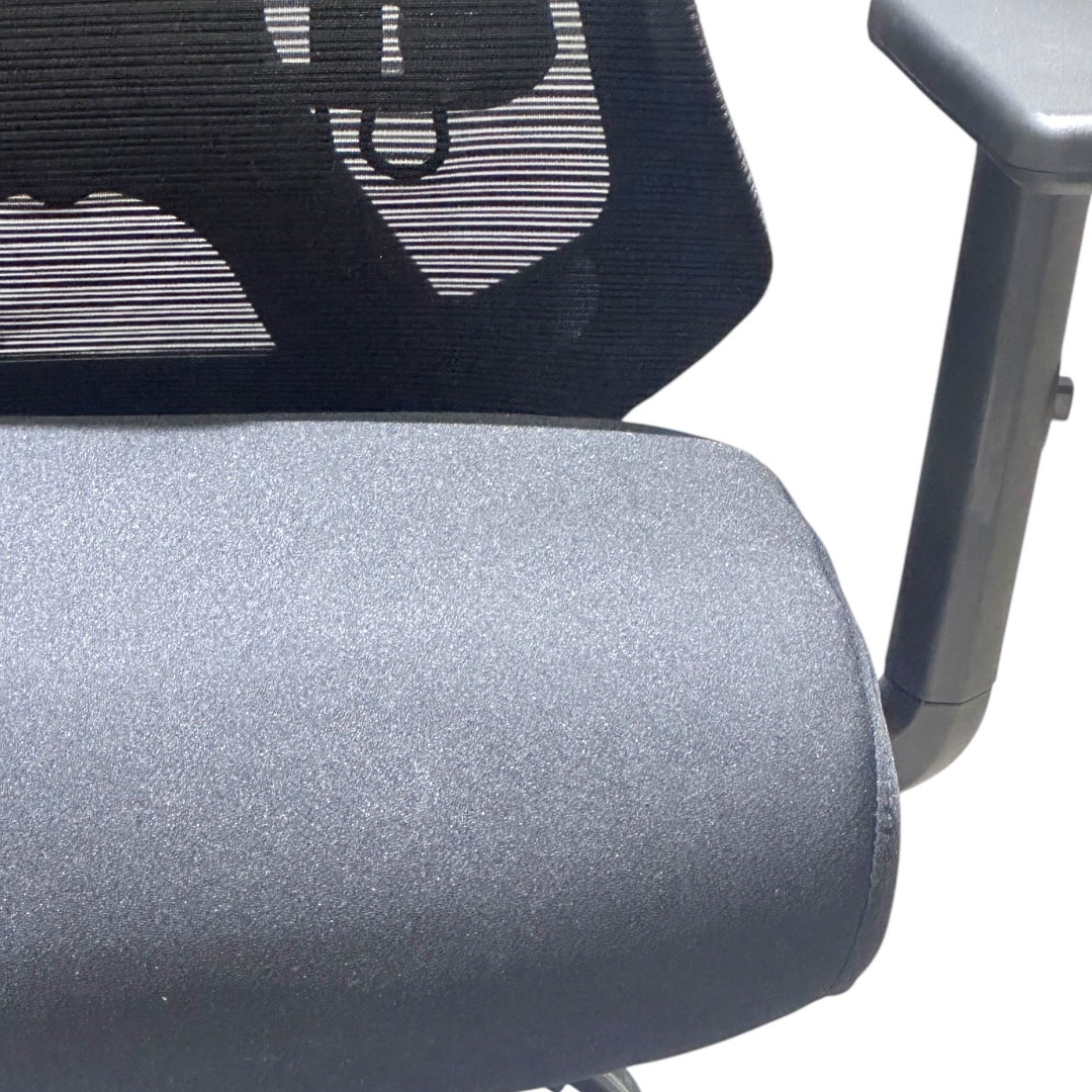 1703 Ergonomical Mesh Chair