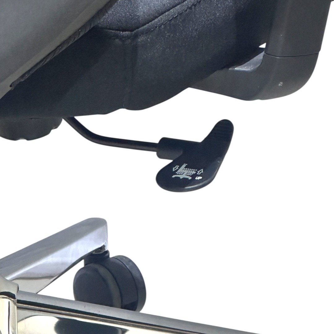 1703 Ergonomical Mesh Chair